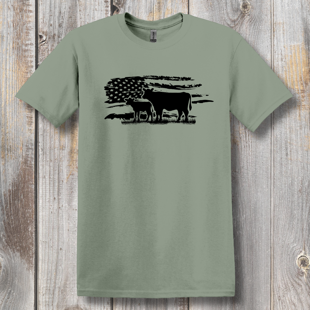 USA Cow Distressed Flag T-Shirt | Farmer Gift